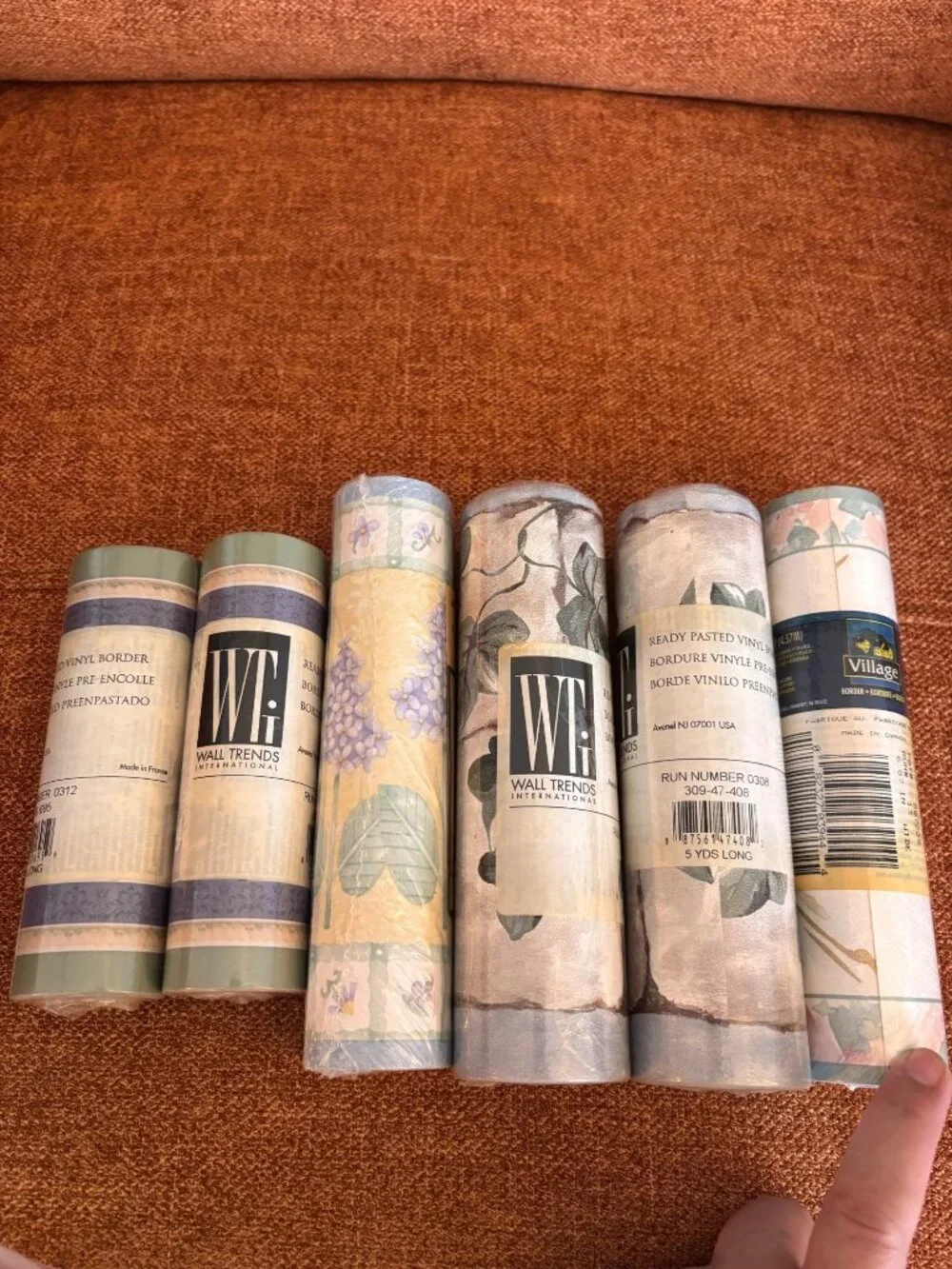 Vintage Lot Wallpaper Border Rolls Wall Trends Debbie Mumm Pre-Pasted Vinyl